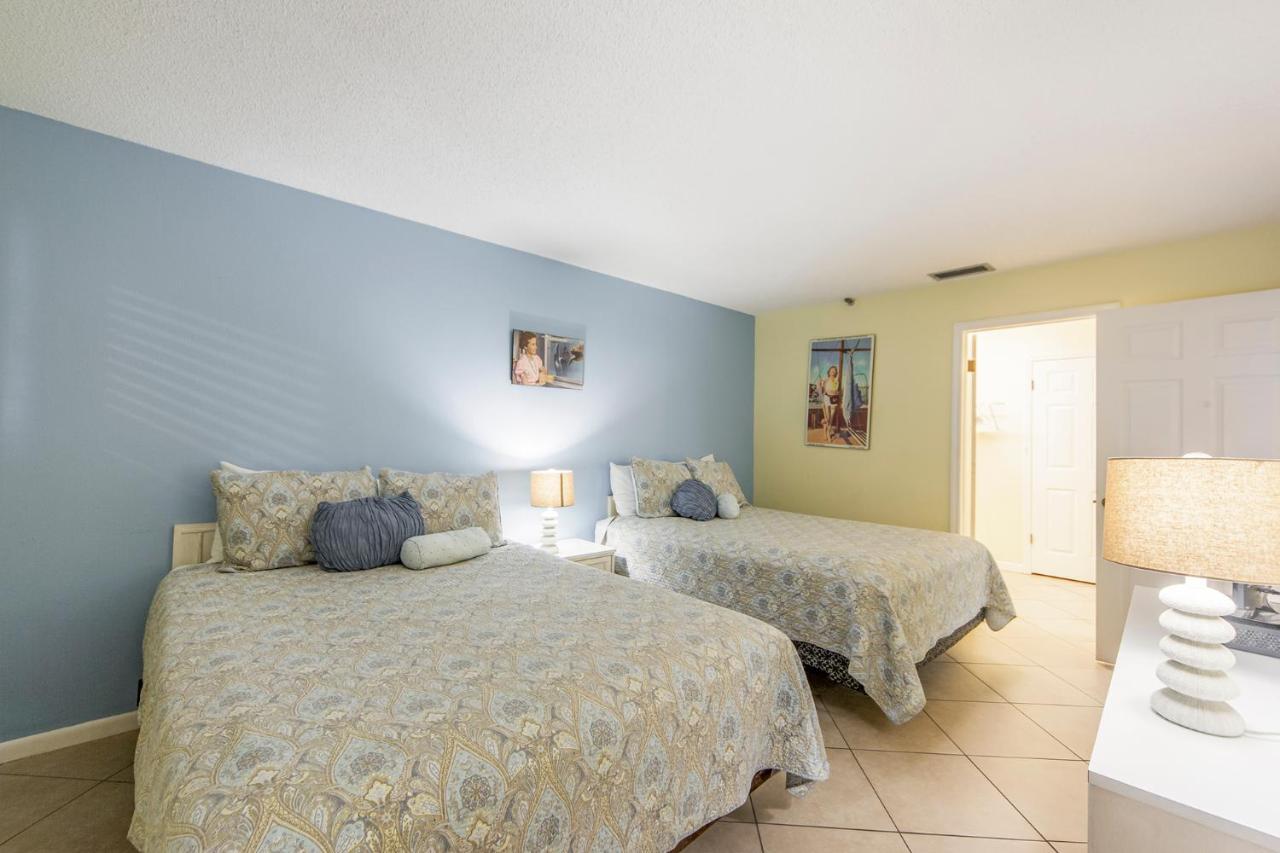 407 Beach Place Condos St. Pete Beach Exteriér fotografie